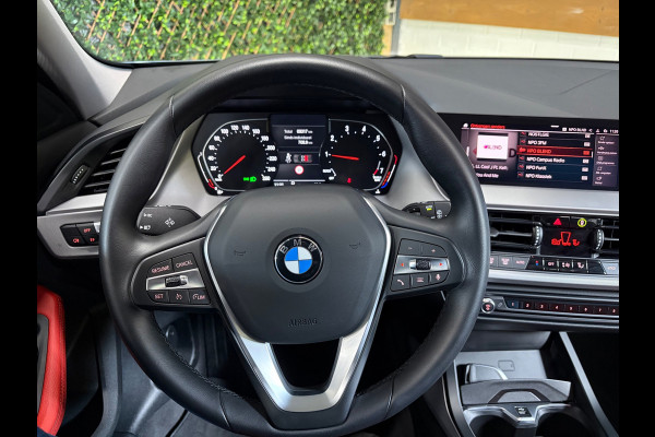 BMW 1-serie 118i High Executive|Pano|Leder|Carplay|