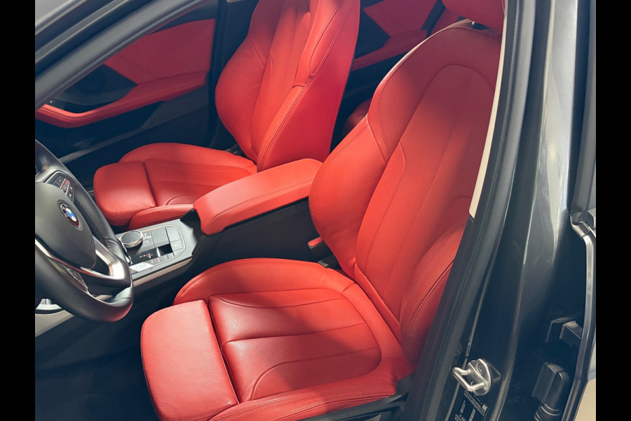 BMW 1-serie 118i High Executive|Pano|Leder|Carplay|