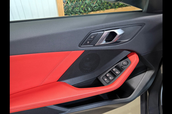 BMW 1-serie 118i High Executive|Pano|Leder|Carplay|