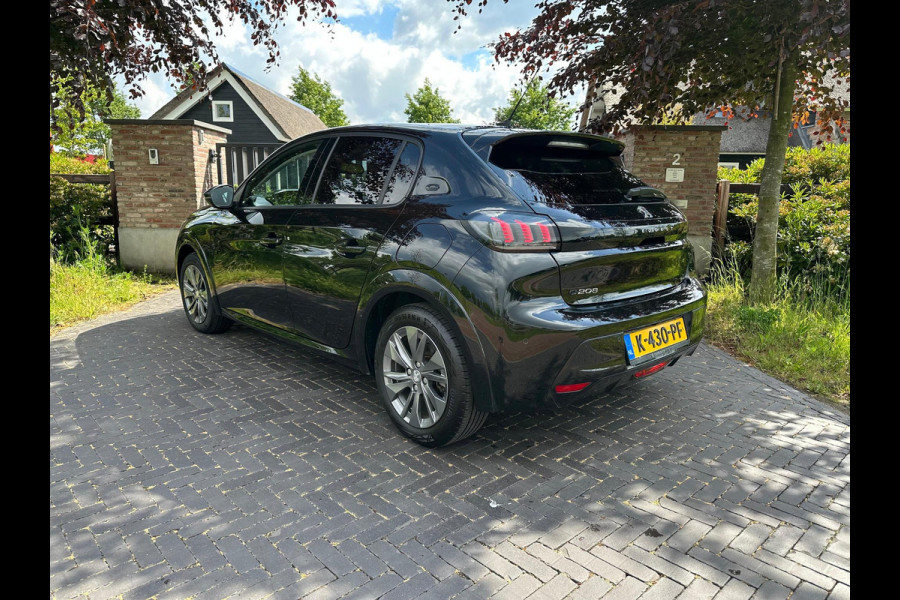 Peugeot e-208 EV Allure Pack 50 kWh | Camera | Apple Carplay | NL-Auto | 40.000 KM