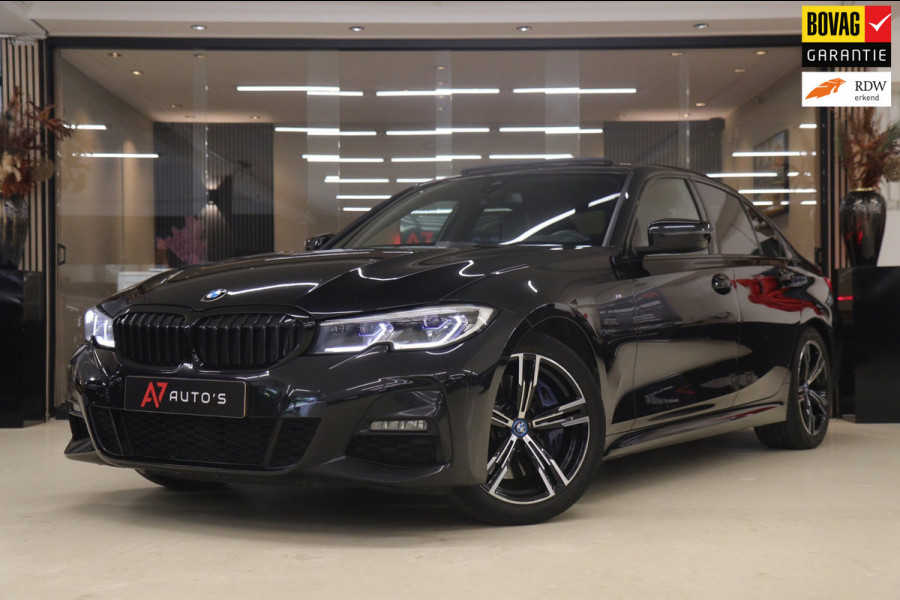BMW 3-serie 330i High Executive M-PAKKET PANO/CARPLAY/SFEER/HK/HUD/VOL