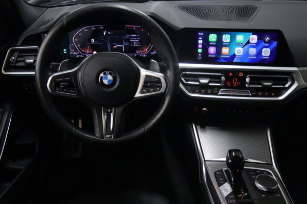 BMW 3-serie 330i High Executive M-PAKKET PANO/CARPLAY/SFEER/HK/HUD/VOL