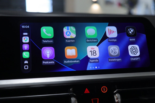 BMW 3-serie 330i High Executive M-PAKKET PANO/CARPLAY/SFEER/HK/HUD/VOL