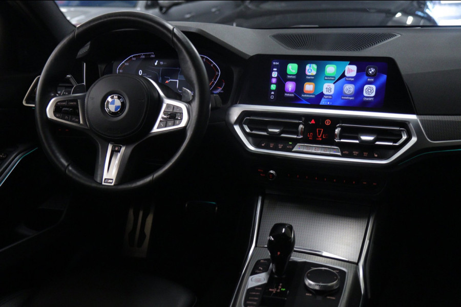 BMW 3-serie 330i High Executive M-PAKKET PANO/CARPLAY/SFEER/HK/HUD/VOL
