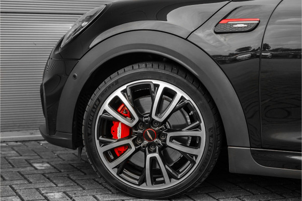 MINI Cabrio 2.0 John Cooper Works HUD H&K ACC Stuurwielverw Camera 18"
