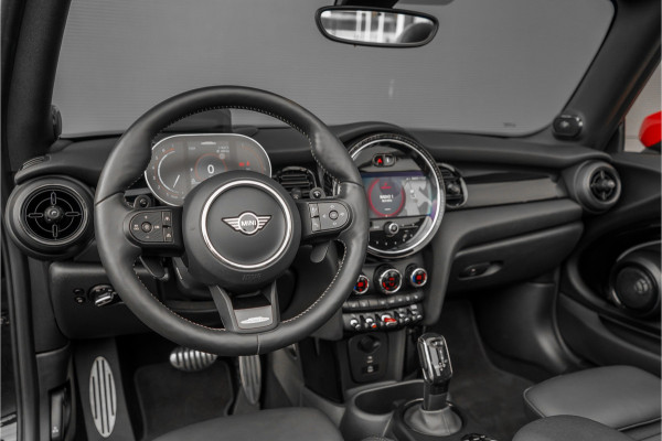 MINI Cabrio 2.0 John Cooper Works HUD H&K ACC Stuurwielverw Camera 18"