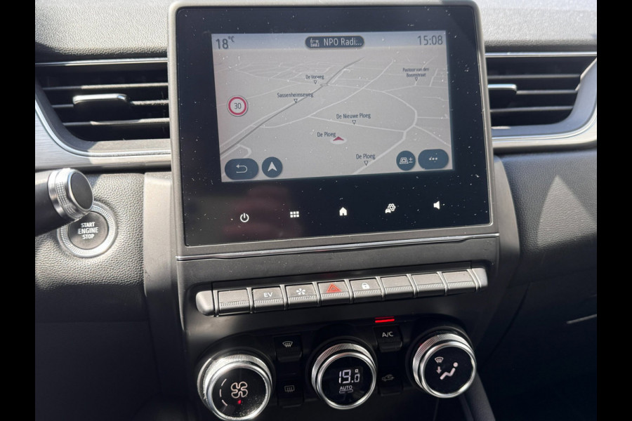 Renault Captur 1.6 E-Tech Plug-in Hybrid 160 Intens | Trekhaak | Camera | Climate control | Navigatie |