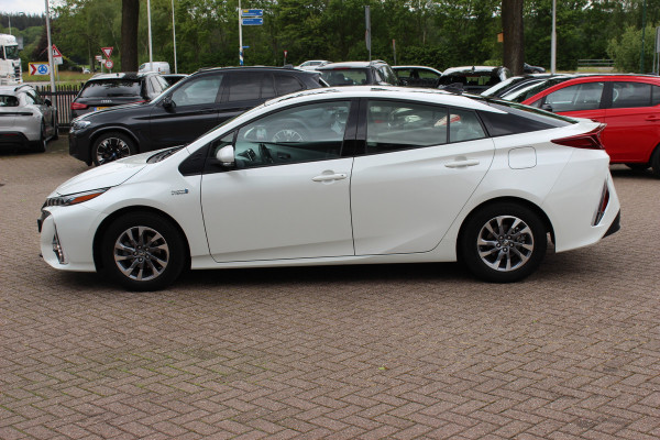 Toyota Prius 1.8 Plug-in Dynamic / Camera / Navigatie / Matrix LED / Keyless / 15'' / Zonnepaneel / Stoelverwarming / DAB / ACC