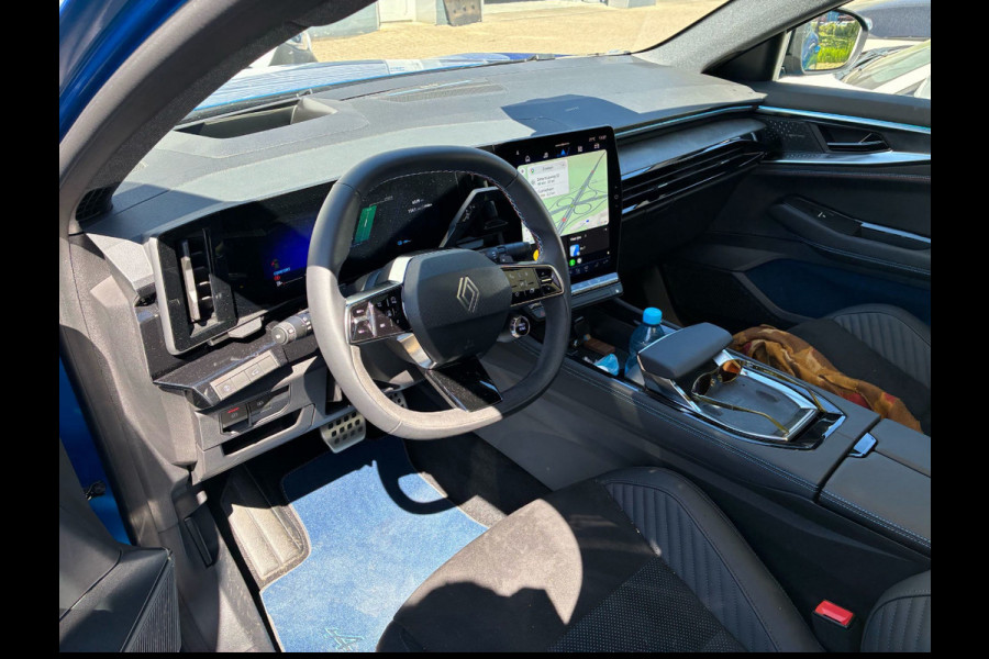 Renault Rafale 1.2 E-Tech full hybrid 200 esprit Alpine / NL Auto! / Panoramadak / 360Camera / Head-up / Harman Kardon / Matrix LED / Elektr. Stoelen / Stuur+Stoelverwarming / Dodehoek / DAB / ACC