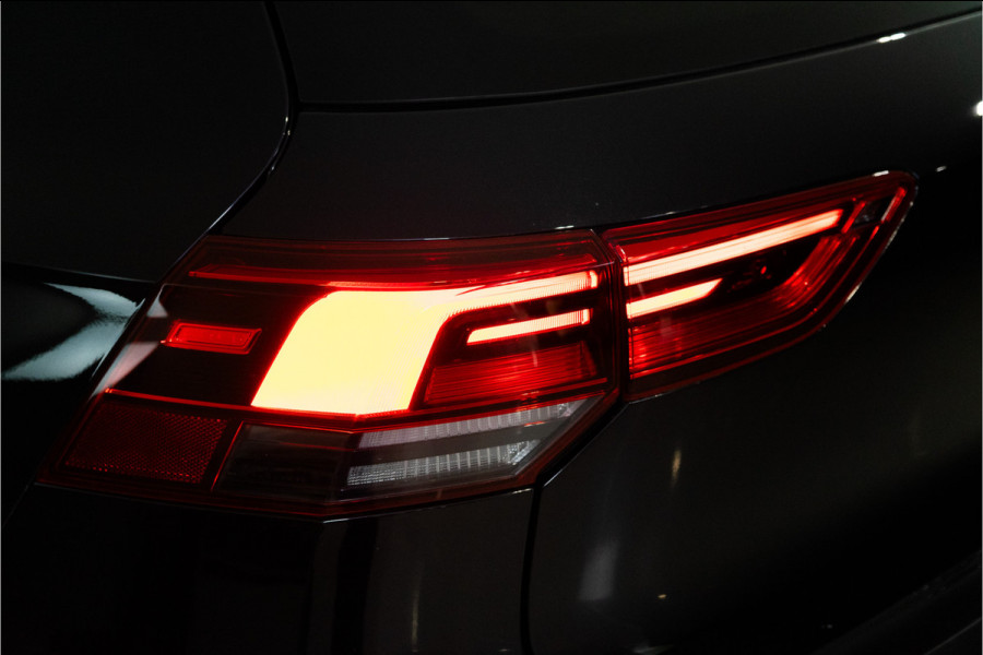Volkswagen Golf 2.0 TSI GTI 245PK | LED | Stoelverw. | Sfeer | Carplay | Garantie
