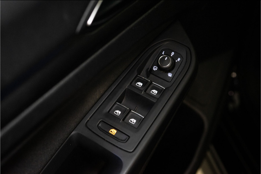 Volkswagen Golf 2.0 TSI GTI 245PK | LED | Stoelverw. | Sfeer | Carplay | Garantie
