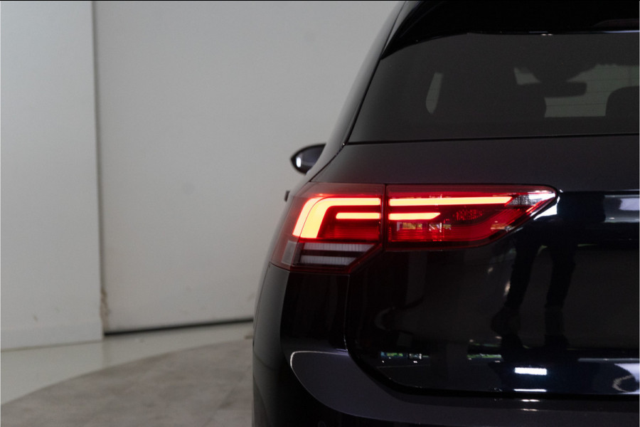 Volkswagen Golf 2.0 TSI GTI 245PK | LED | Stoelverw. | Sfeer | Carplay | Garantie