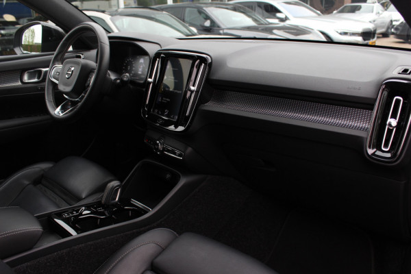 Volvo XC40 1.5 T5 Twin Engine Inscription R-Design / Full option! / Trekhaak / Panoramadak / 360Camera / Leder / Harman Kardon / 20'' / CarPlay / Stuur+Stoelverwarming / Bliss / Dodehoek / Cruise Control