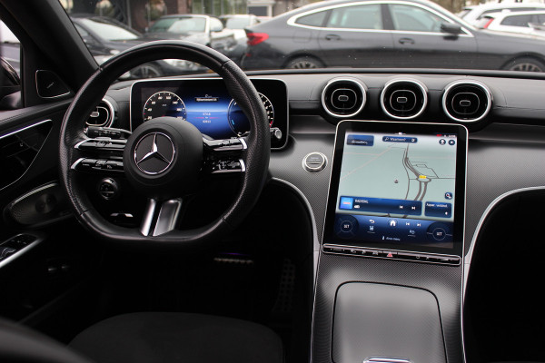 Mercedes-Benz C-Klasse Estate 300 e 4MATIC AMG Line / Panoramadak / 360Camera / Burmester / Sfeerverlichting / 18'' / CarPlay / Stoelverwarming / DAB / Cruise Control