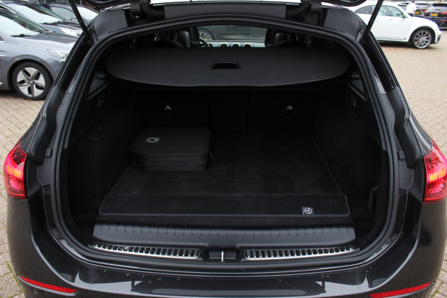Mercedes-Benz C-Klasse Estate 300 e 4MATIC AMG Line / Panoramadak / 360Camera / Burmester / Sfeerverlichting / 18'' / CarPlay / Stoelverwarming / DAB / Cruise Control