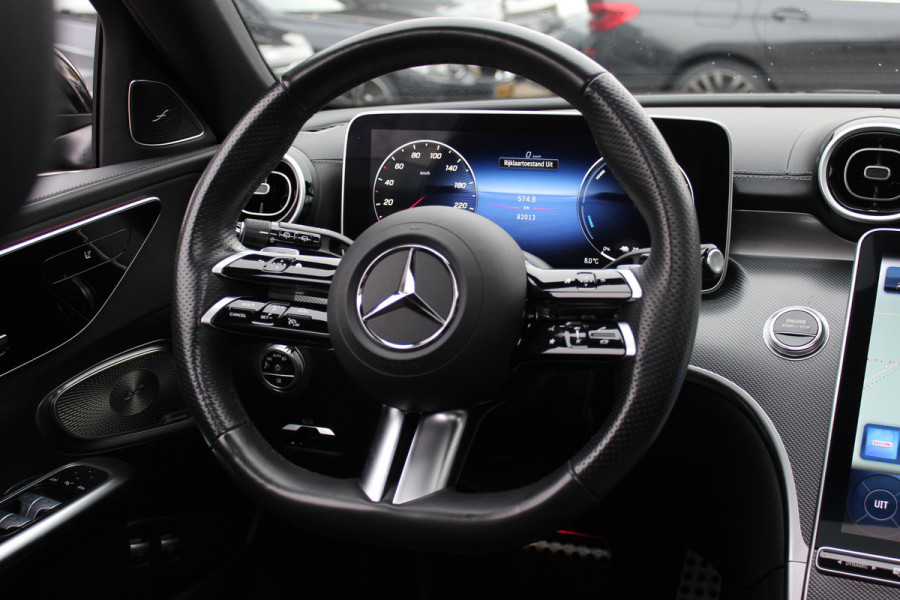 Mercedes-Benz C-Klasse Estate 300 e 4MATIC AMG Line / Panoramadak / 360Camera / Burmester / Sfeerverlichting / 18'' / CarPlay / Stoelverwarming / DAB / Cruise Control