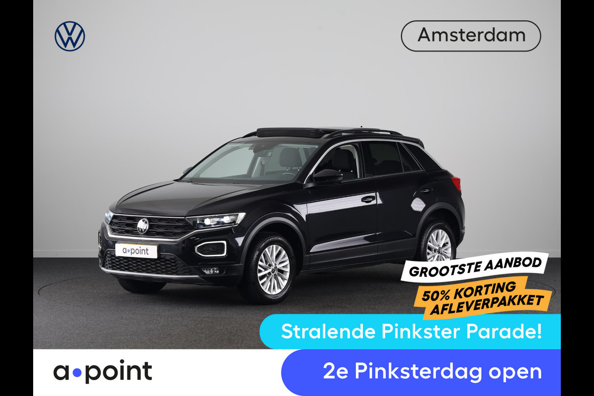 Volkswagen T-Roc 1.0 TSI Style | Panoramadak | Parkeersensoren | navigatie | Apple carplay en android auto |