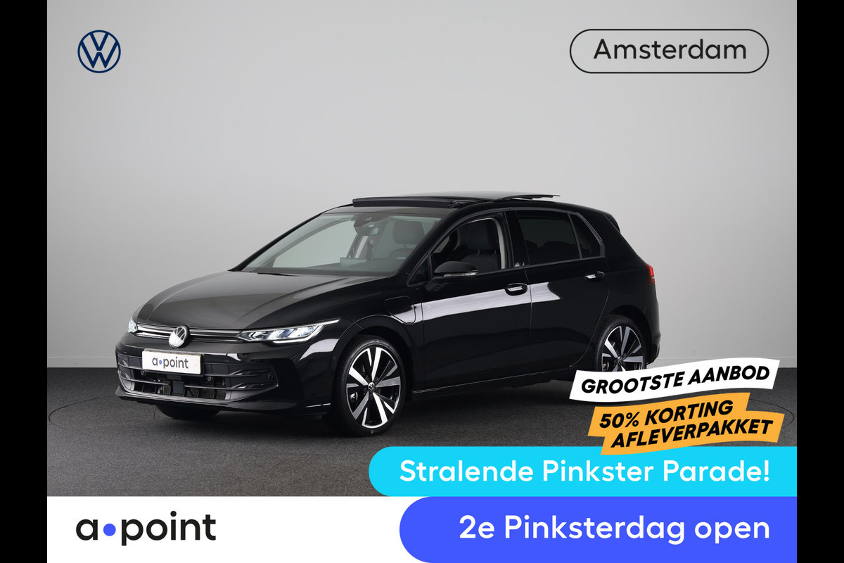 Volkswagen Golf 1.5 eHybrid Life Edition 204 pk Automaat (DSG) | Verlengde garantie | Navigatie via App | Panoramadak | Parkeersensoren (Park assist) | Achteruitrijcamera |