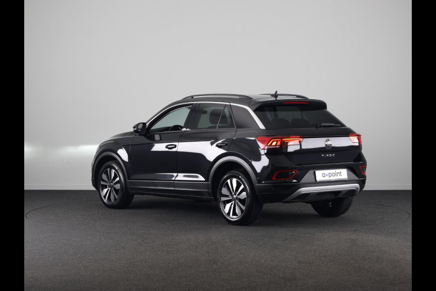 Volkswagen T-Roc 1.0 TSI Life Edition GOAL 116 pk | Navigatie | Parkeersensoren (Park assist) | Autom. airco | Adaptieve cruise control | Stoelverwarming |