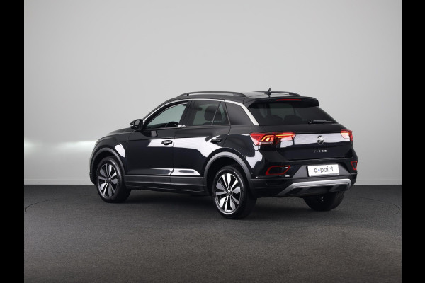 Volkswagen T-Roc 1.0 TSI Life Edition GOAL 116 pk | Navigatie | Parkeersensoren (Park assist) | Autom. airco | Adaptieve cruise control | Stoelverwarming |