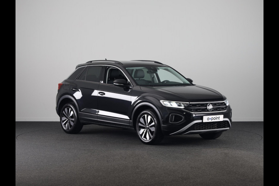 Volkswagen T-Roc 1.0 TSI Life Edition GOAL 116 pk | Navigatie | Parkeersensoren (Park assist) | Autom. airco | Adaptieve cruise control | Stoelverwarming |