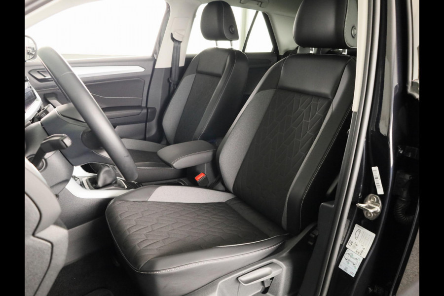 Volkswagen T-Roc 1.0 TSI Life Edition GOAL 116 pk | Navigatie | Parkeersensoren (Park assist) | Autom. airco | Adaptieve cruise control | Stoelverwarming |