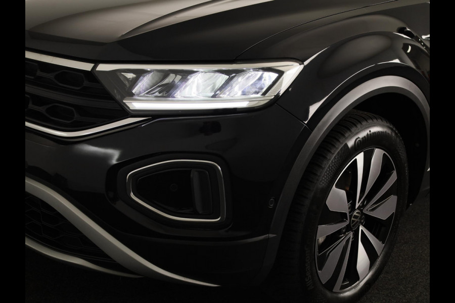 Volkswagen T-Roc 1.0 TSI Life Edition GOAL 116 pk | Navigatie | Parkeersensoren (Park assist) | Autom. airco | Adaptieve cruise control | Stoelverwarming |