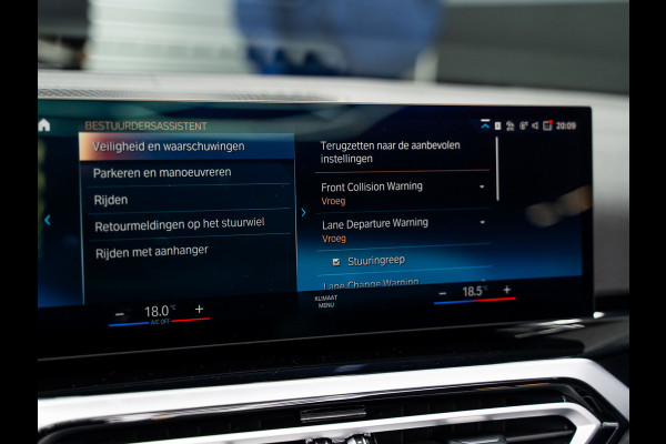 BMW 4 Serie Cabrio 420i High Executive | Sportleder | Camera | Harman | Laser | Head-up