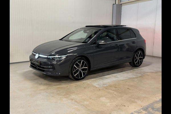 Volkswagen Golf 1.5 eTSI R-Line Edition | 50 JAHRE | FACELIFT | PANO | HUD | TREKHAAK