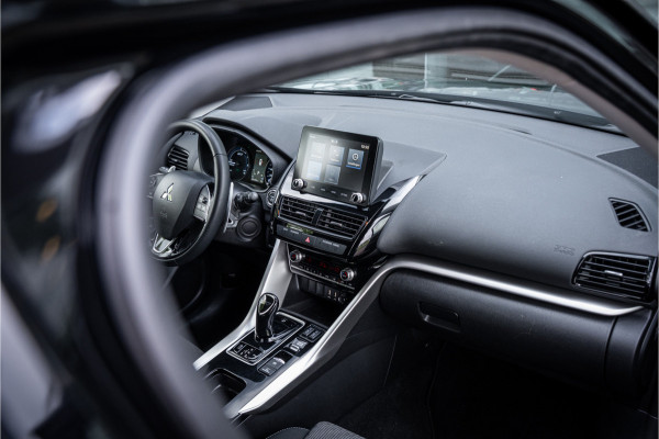 Mitsubishi Eclipse Cross 2.4 PHEV Business Executive ** Trekhaak ** 1.500kg trekgewicht Rijbereik tot 45km (WLTP)