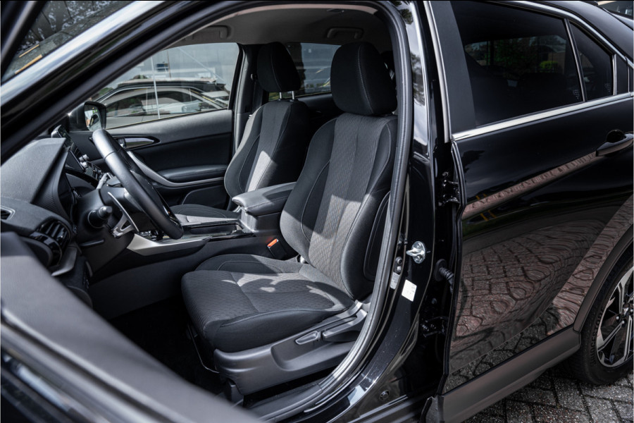 Mitsubishi Eclipse Cross 2.4 PHEV Business Executive ** Trekhaak ** 1.500kg trekgewicht Rijbereik tot 45km (WLTP)