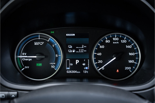 Mitsubishi Eclipse Cross 2.4 PHEV Business Executive ** Trekhaak ** 1.500kg trekgewicht Rijbereik tot 45km (WLTP)