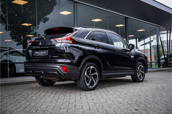 Mitsubishi Eclipse Cross 2.4 PHEV Business Executive ** Trekhaak ** 1.500kg trekgewicht Rijbereik tot 45km (WLTP)