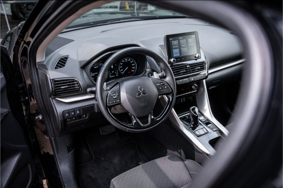 Mitsubishi Eclipse Cross 2.4 PHEV Business Executive ** Trekhaak ** 1.500kg trekgewicht Rijbereik tot 45km (WLTP)