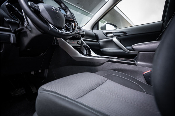 Mitsubishi Eclipse Cross 2.4 PHEV Business Executive ** Trekhaak ** 1.500kg trekgewicht Rijbereik tot 45km (WLTP)
