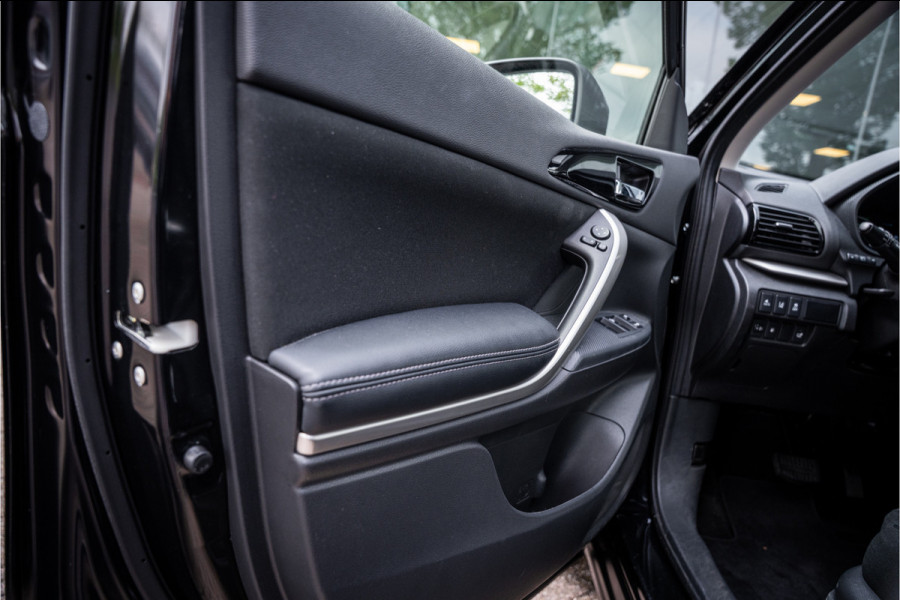 Mitsubishi Eclipse Cross 2.4 PHEV Business Executive ** Trekhaak ** 1.500kg trekgewicht Rijbereik tot 45km (WLTP)