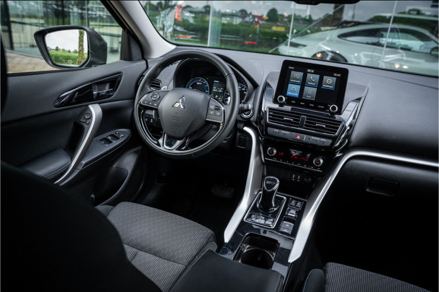 Mitsubishi Eclipse Cross 2.4 PHEV Business Executive ** Trekhaak ** 1.500kg trekgewicht Rijbereik tot 45km (WLTP)