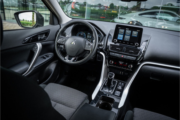 Mitsubishi Eclipse Cross 2.4 PHEV Business Executive ** Trekhaak ** 1.500kg trekgewicht Rijbereik tot 45km (WLTP)