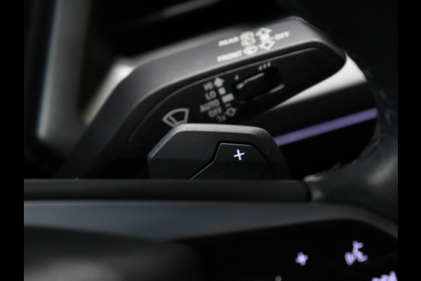 Audi Q4 e-tron 40 Launch edition 77 kWh [SCHUIFKANTELDAK, ADAPTIVE CRUISE, CAMERA, APPLE CARPLAY, ANDROID, STOELVERWARMING, PDC, DIGITAL DASH]