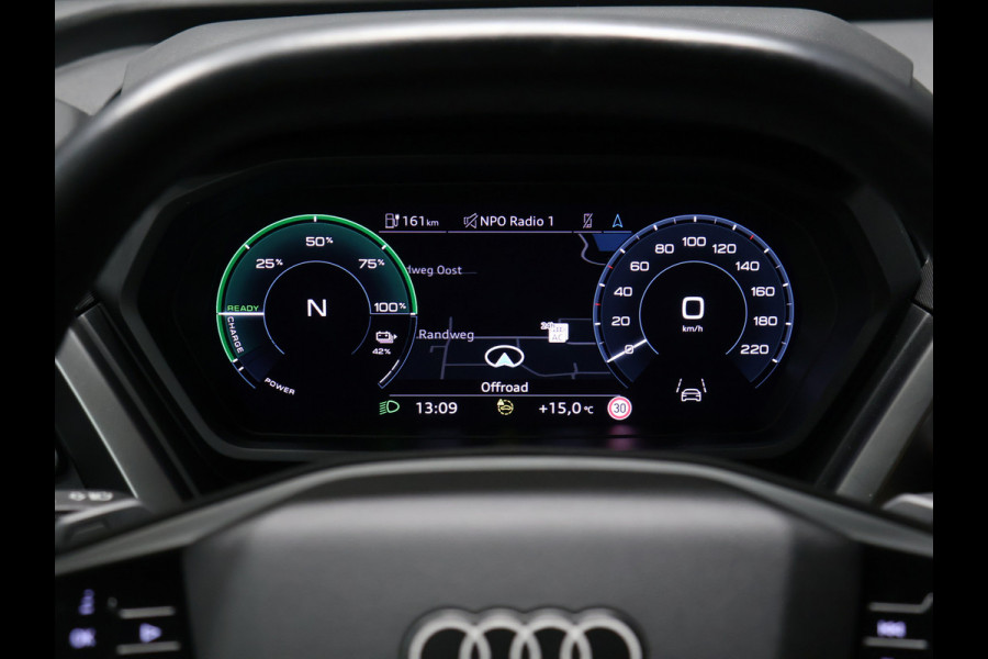 Audi Q4 e-tron 40 Launch edition 77 kWh [SCHUIFKANTELDAK, ADAPTIVE CRUISE, CAMERA, APPLE CARPLAY, ANDROID, STOELVERWARMING, PDC, DIGITAL DASH]