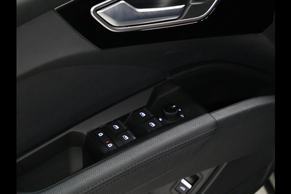 Audi Q4 e-tron 40 Launch edition 77 kWh [SCHUIFKANTELDAK, ADAPTIVE CRUISE, CAMERA, APPLE CARPLAY, ANDROID, STOELVERWARMING, PDC, DIGITAL DASH]