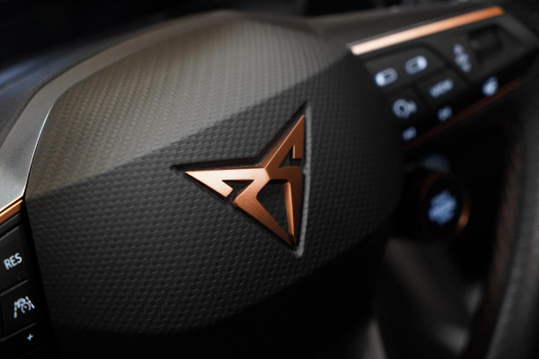 CUPRA Formentor 1.4 TSI e-Hybrid VZ Performance Carbon.Kuip|Pano|BTW|Leder|Elektr.Achterklep|Achteruitrijcamera