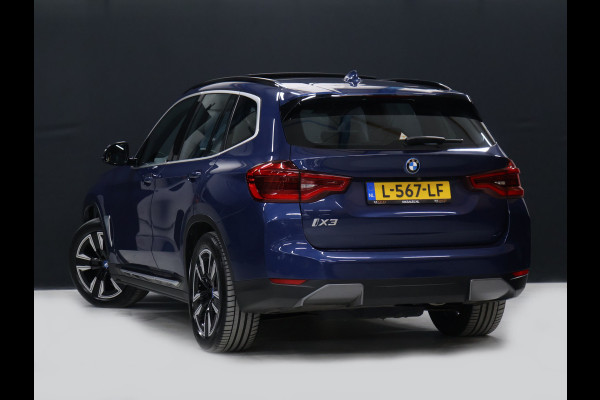 BMW iX3 Executive 80 kWh [SCHUIFKANTELDAK, ADAPTIVE CRUISE, MEMORY, APPLE CARPLAY, ANDROID, CAMERA, PDC, STOELVERWARMING, TREKHAAK, DRAADLOZE OPLADER, NIEUWSTAAT]