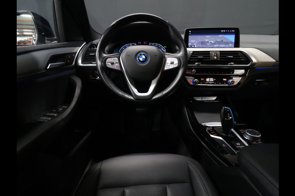 BMW iX3 Executive 80 kWh [SCHUIFKANTELDAK, ADAPTIVE CRUISE, MEMORY, APPLE CARPLAY, ANDROID, CAMERA, PDC, STOELVERWARMING, TREKHAAK, DRAADLOZE OPLADER, NIEUWSTAAT]