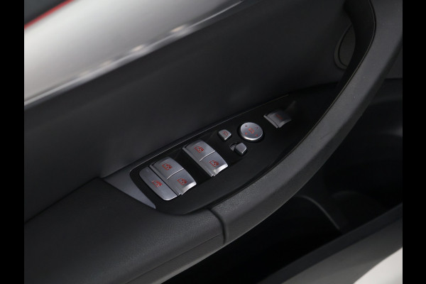 BMW iX3 Executive 80 kWh [SCHUIFKANTELDAK, ADAPTIVE CRUISE, MEMORY, APPLE CARPLAY, ANDROID, CAMERA, PDC, STOELVERWARMING, TREKHAAK, DRAADLOZE OPLADER, NIEUWSTAAT]