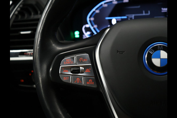 BMW iX3 Executive 80 kWh [SCHUIFKANTELDAK, ADAPTIVE CRUISE, MEMORY, APPLE CARPLAY, ANDROID, CAMERA, PDC, STOELVERWARMING, TREKHAAK, DRAADLOZE OPLADER, NIEUWSTAAT]
