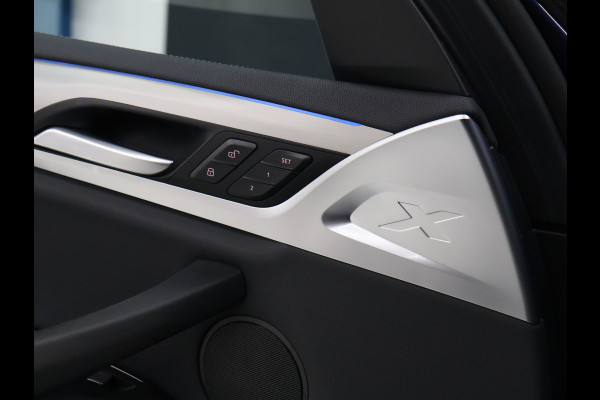 BMW iX3 Executive 80 kWh [SCHUIFKANTELDAK, ADAPTIVE CRUISE, MEMORY, APPLE CARPLAY, ANDROID, CAMERA, PDC, STOELVERWARMING, TREKHAAK, DRAADLOZE OPLADER, NIEUWSTAAT]
