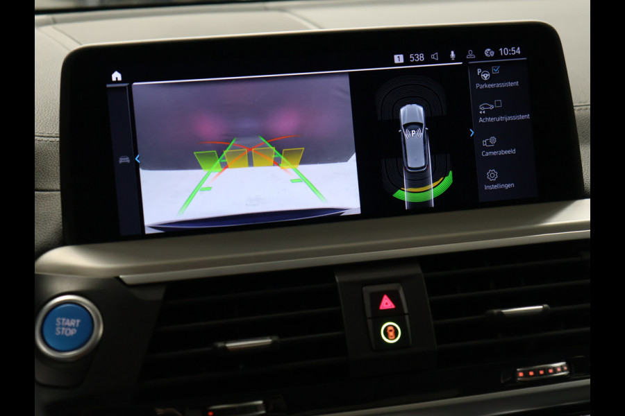 BMW iX3 Executive 80 kWh [SCHUIFKANTELDAK, ADAPTIVE CRUISE, MEMORY, APPLE CARPLAY, ANDROID, CAMERA, PDC, STOELVERWARMING, TREKHAAK, DRAADLOZE OPLADER, NIEUWSTAAT]
