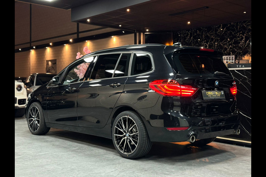 BMW 2 Serie Gran Tourer 220i 7p. High Executive|CRUISE|AUTO|PANO|AUTO