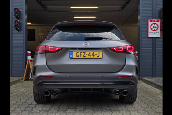 Mercedes-Benz GLA AMG 35 4MATIC / PANO / MATTE GREY / LEDER-ALCANTARA / CAMERA / KEYLESS / BURMESTER / CARPLAY / 21 INCH !